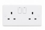 13A 2 Gang Switched Plug Socket White Slimline | LAP 71441